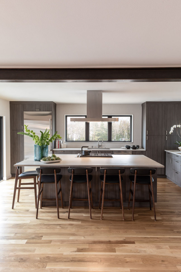 large-kitchen-island-design-natural-wood-stainless-steel-range-hood